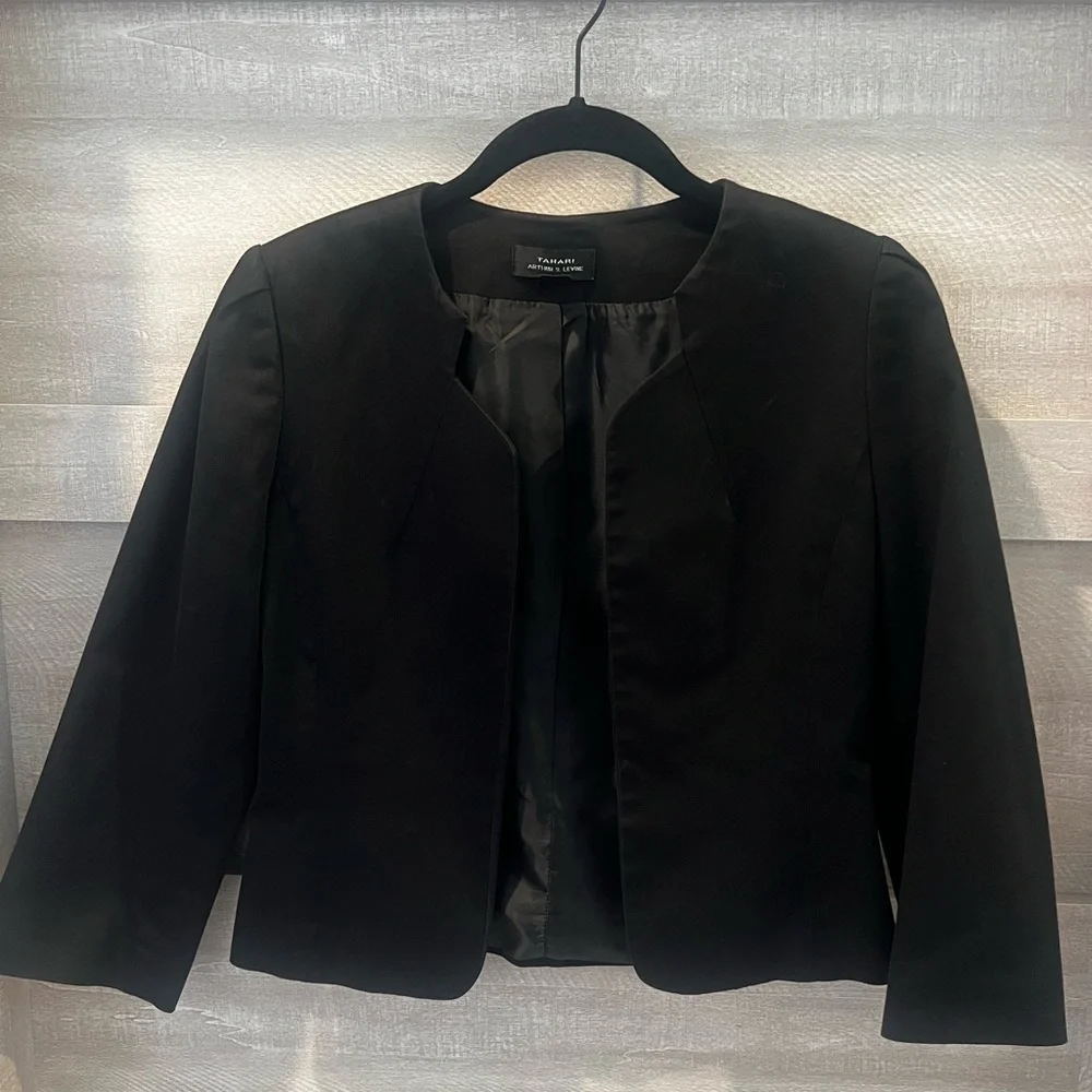 Tahari By Arthur S Levine - Womens Suit Jacket, Black, Size 2 - Picture 1 of 3